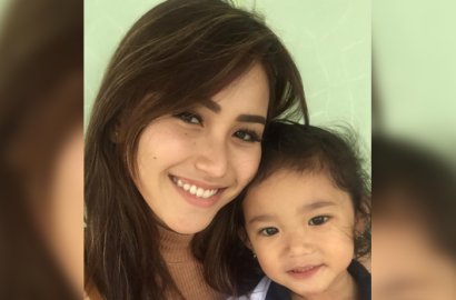 Bilqis Pose Imut Dekat Mobil, Plat Nomor Mirip Nama Akun Istri Enji?