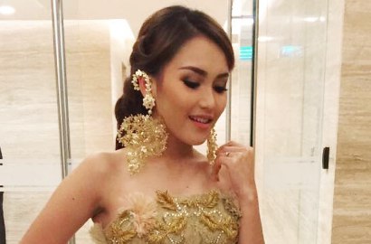 Ayu Ting Ting Kabur 'Diserbu' Wartawan Soal Isu Gaya Seks 'Roller Coaster'