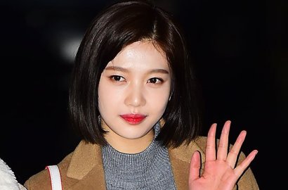 Nyaris Pingsan Saat Comeback Stage Bareng Red Velvet, Joy Bikin Fans Khawatir