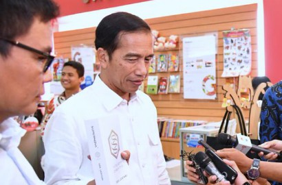 Sindir SBY,  Jokowi: Semua Tanya ke Presiden dan Kapolri, Saya Tanya Siapa?