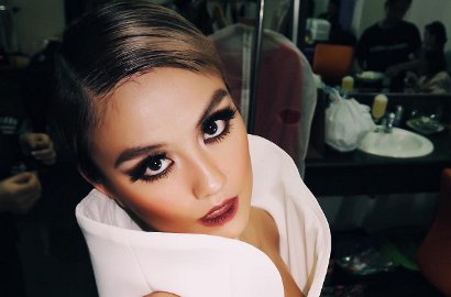 Tak Hanya Vokalis Paramore, Rambut Baru Agnez Mo Juga Disebut Mirip G-Dragon