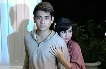 So Sweet, Romantisnya Giorgino Rela Hujan-Hujanan Demi Irish Bella di 'Berkah Cinta'