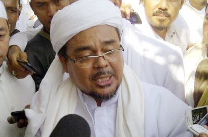 Sempat Mangkir, Habib Rizieq Akhirnya Penuhi Panggilan Polda Jabar