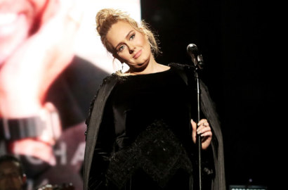 Menang 'Song of the Year', Adele Emosional Nyanyikan Tribut George Michael di Grammy 2017