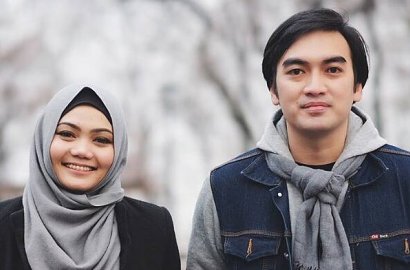 Makin Romantis, Giliran Rina Nose Beri Kejutan Ultah Mantan Suami