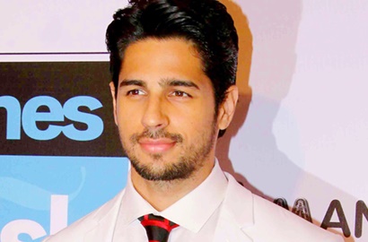 Sidharth Malhotra Akui Sedang Jatuh Cinta, dengan Alia Bhatt?