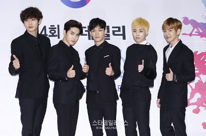 Kalahkan Big Bang-Shinhwa, EXO Raih Best Concert di E-Daily Culture Awards