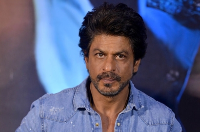 Beri Makan Pengemis, Shahrukh Khan Tuai Pujian Selangit dari Fans