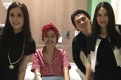 Kondisi Julia Perez Dikabarkan Makin Drop Pasca Kemoterapi, Luna Maya Siap Galang Dana
