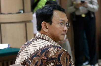 Ragukan Objektifitasnya, Pengacara Ahok Tak Akan Tanyai Saksi Ahli MUI