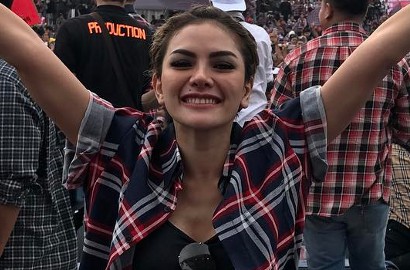 Nikita Mirzani Hebohkan Netter Usai Pamer Foto Siluet 'Bugil'