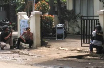 Inilah Detik-Detik Penyergapan Pelaku Ledakan Bom Panci di Bandung