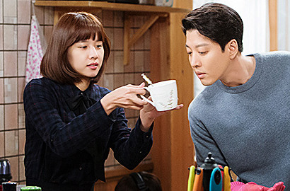 Jo Yoon Hee Blak-Blakan Soal Asmaranya dengan Lee Dong Gun