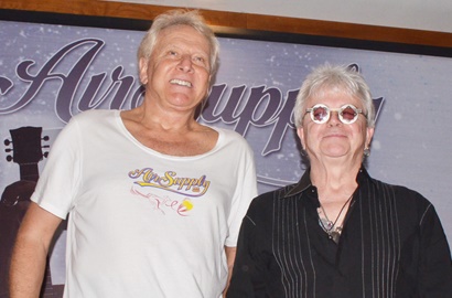 Sempat Tertunda, Akhirnya Air Supply Konser di Jakarta