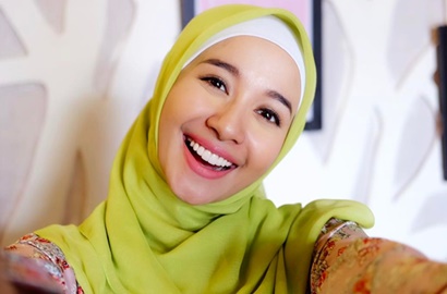 Pernah Diramal Tak Jodoh, Laudya Cynthia Bella Lepas Cincin di Jari Manis?
