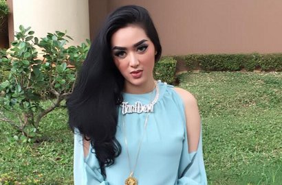 Curhat Bangun Kesiangan, Netter Heran Lihat Penampilan Tiara Dewi di Video Ini