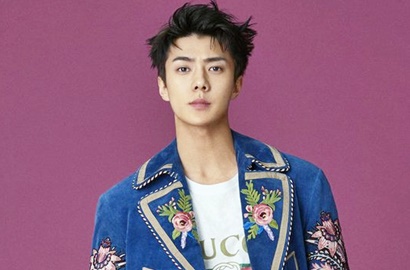 Bahas Soal Vivi, Sehun Lagi-Lagi Goda Fans Tampil Ganteng di Majalah