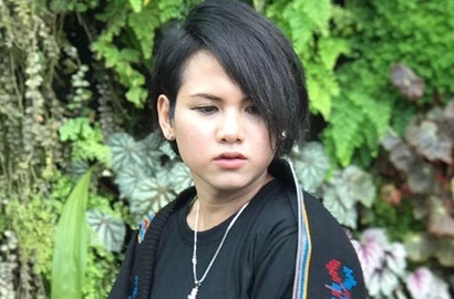 Unggah Foto Sibuk Kerja Usai Digugat Cerai Aming, Evelyn Banjir Dukungan