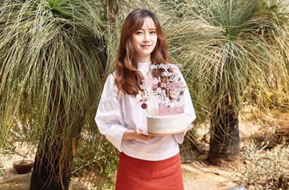 Pamar Paha Putih Mulus, Goo Hye Sun Bikin Silau di Pemotretan Ini