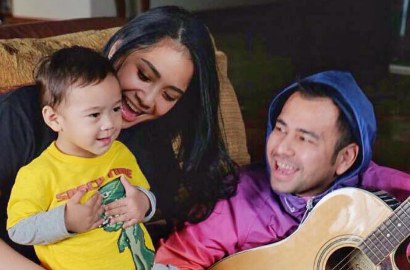 Raffi Ahmad Tertawakan Rafathar Saat Kena Bola, Netter Salahkan Ayu Ting Ting