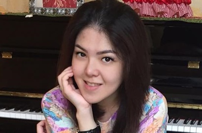 Berhasil Raih Gelar Magister, Ini Rencana Tina Toon Soal Nikah