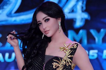 Dewi Persik Curhat Uangnya Dicuri Asisten