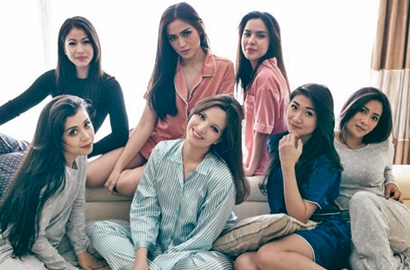 FOTO: Ditemani Jedar dan Para Sosialita, Kejutan Baby Shower Nia Ramadhani Curi Perhatian