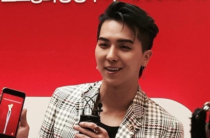 Mino Winner Pamer Gaya Rambut Baru di Acara Kampanye Olimpiade