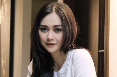 Sempat Galau Putus dari Glenn Fredly, Ini Pacar Baru Aura Kasih?