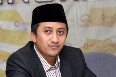 Unggah Foto 'Bareng' EXO Hingga V BTS, Ustad Yusuf Mansur Beri Pesan Ini ke K-Popers