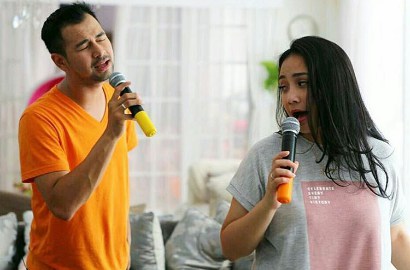 Nagita Pakai Bandana dan Imut Ala Cewek ABG, Ayu Ting Ting Disindir Bakal Plagiat
