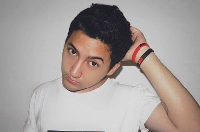 Heboh Aaron Ashab Mesum Live di Instagram, Inilah Curahan Hati Sedih Keluarga