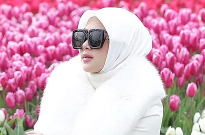 Beli Jaket Asli Bersertifikat, Syahrini Malah Disindir Dukung Penyiksaan Hewan