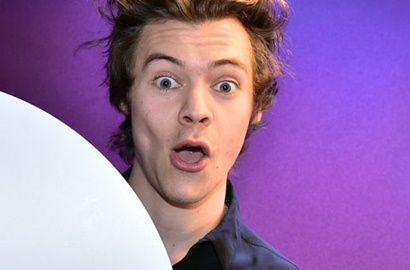 Ngebet Jadi Penyanyi Solo, Harry Styles Ingin Berpisah dari One Direction?