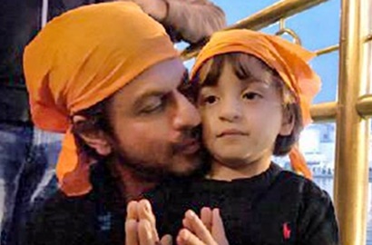 Kompak, Shahrukh Khan dan AbRam Ketahuan Punya Tato Kembar