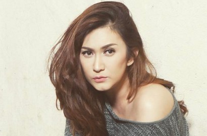 Diprotes Keluarga, Nafa Urbach Kembali Klarifikasi Soal Wanita 'Selingkuhan' Zack Lee