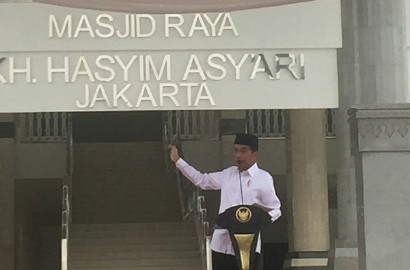 Resmikan Masjid Raya KH Hasyim Asy'ari, Jokowi Sebut Kontribusi Ahok