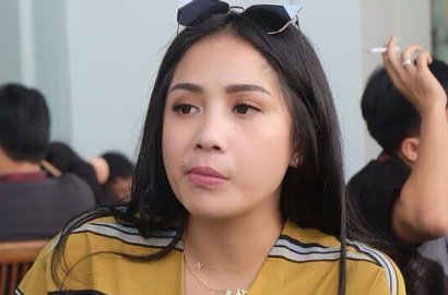 Datang Sendiri, Senyum Ceria Nagita Slavina di Pernikahan Adik Bikin Netter Sedih