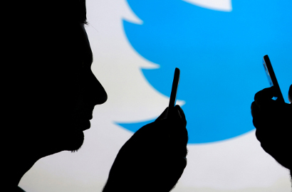 Ingin Kencani Gebetan, Pria Ini Sedang Berburu Retweet di Twitter