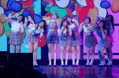 Santer Dikabarkan Comeback Mei, Foto Twice Diduga Sedang Syuting MV Beredar