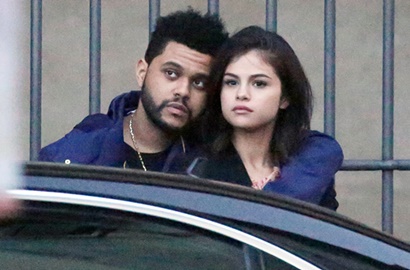 Makin Berani Umbar Kemesraan, Selena Gomez Peluk dan Cium Mesra The Weeknd di Depan Umum