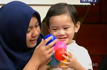 Rafathar Lebih Sayang Pengasuh, Fans Ayu Makin Curiga Nagita Nangis Settingan