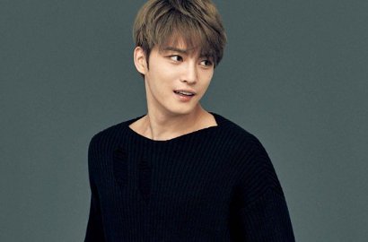 Pamer Tato di Perut Bawah, Seksinya Jaejoong JYJ di Foto-Foto Ini