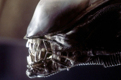 Sadis, 'Alien: Covenant' Rilis Foto Adegan Neomorph Mangsa Korban