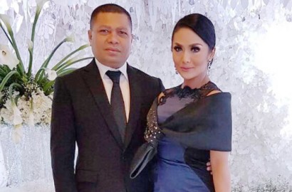Ucapkan Selamat Hari Kartini, KD-Raul Lemos Bikin Pangling di Foto Ini
