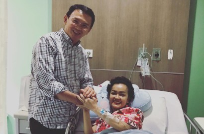 Pedulinya Ahok, Meski Sibuk Urus Jakarta Masih Sempat Sambangi Artis Julia Perez