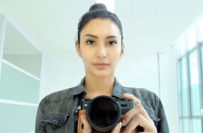 Tyas Mirasih Cs Seksi Pamer Perut Kotak-Kotak, Netter 'Seret' Nama Ayu Ting Ting