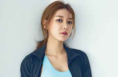 Wow! Gelang-Jam Tangan yang Dipakai Sooyoung ke Bali Seharga Mobil