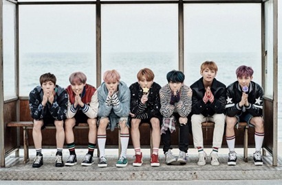 Disambut Ratusan Fans, Begini Hebohnya Kedatangan BTS di Bandara Soekarno-Hatta