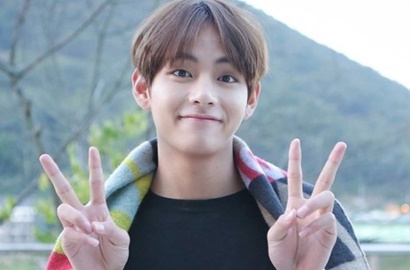 V BTS Ternyata Punya Pose Khas Ini Setiap Kali Difoto